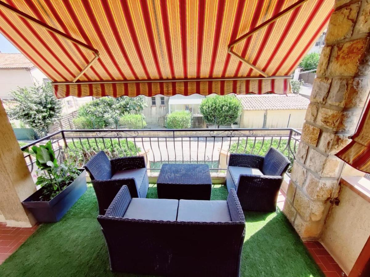 La Villa Castel - Haut De Villa - Parkings- 3 Chambres - 8 Couchages - Jardin - Barbecue カーニュ・シュル・メール エクステリア 写真